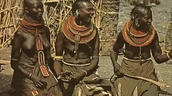 Jouer Le divertissement de la lanterne noire présente les «femmes vintage du monde» de ma vie secrète, les confessions érotiques d'un gentleman anglais victorien
