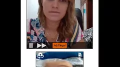 Odtwórz Modelka Rubia przed kamerą internetową nie ma dość spermy