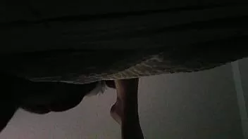 চালান আমার লাল হাড় কুত্তা সারা চোদা যখন তার হোমি মেয়ে রুমে আছে! ..lo