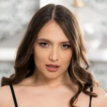 Pornoster Izzy Lush